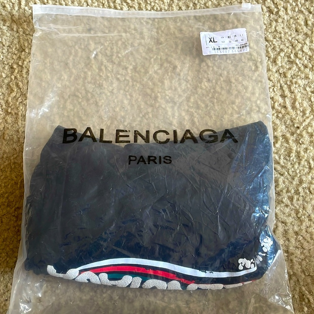 T-shirt balenciaga